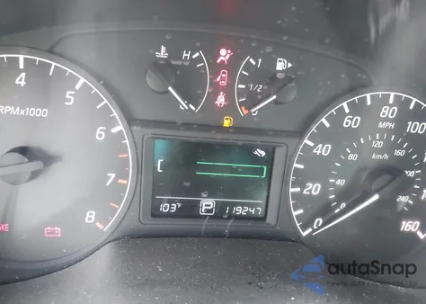 2014 Nissan Sentra S z USA, uszkodzony, nr VIN 3N1AB7AP2EY213633